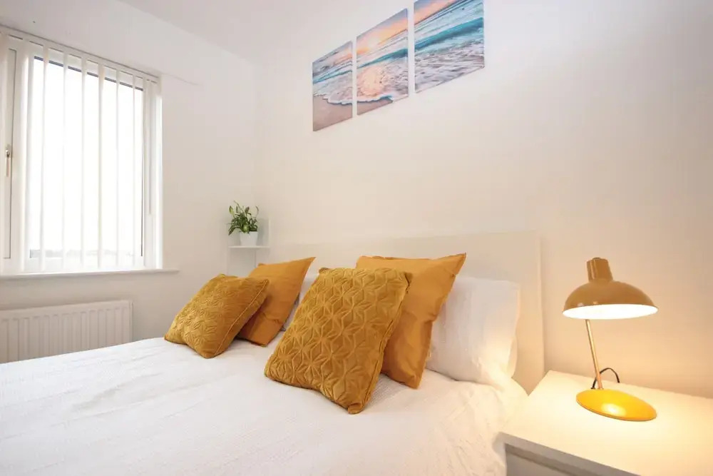 HU1 Marina Hub (sleeps 4)