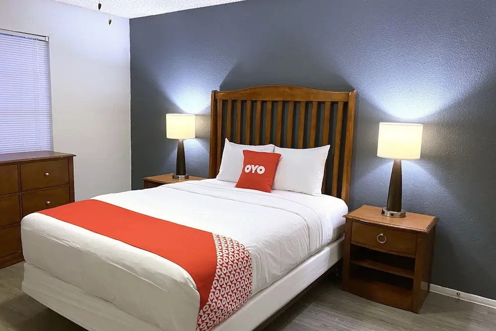 OYO Apartments at Eden Pointe