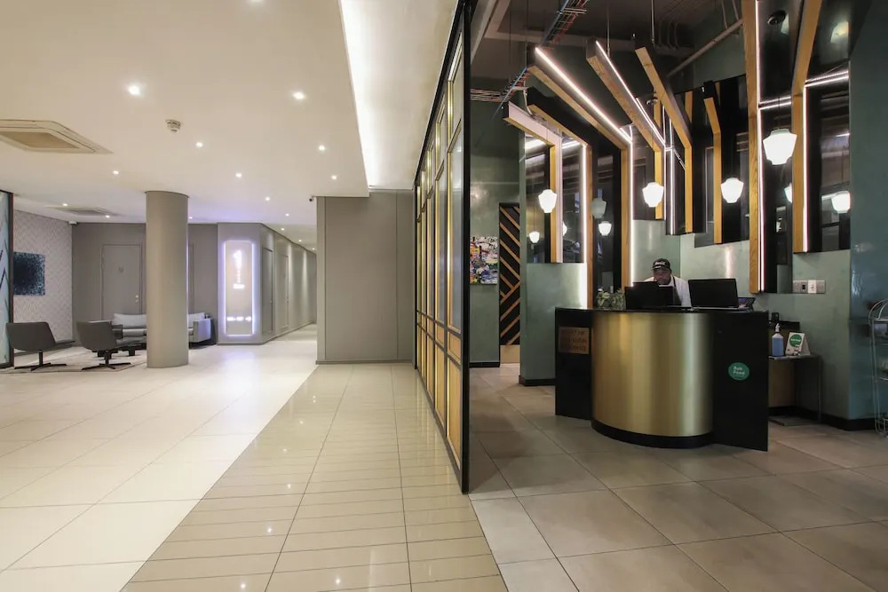 Sandton Smart Apartment Thirty-One