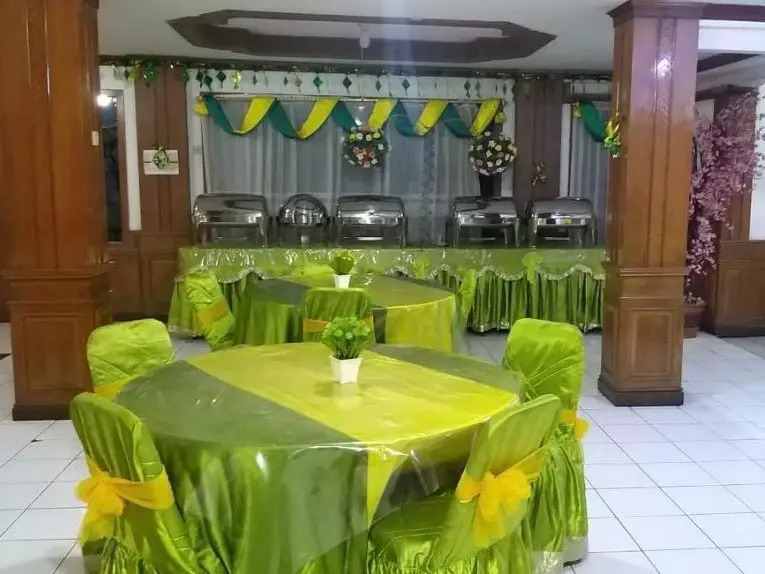 RedDoorz at Hotel Ermashta Jayapura