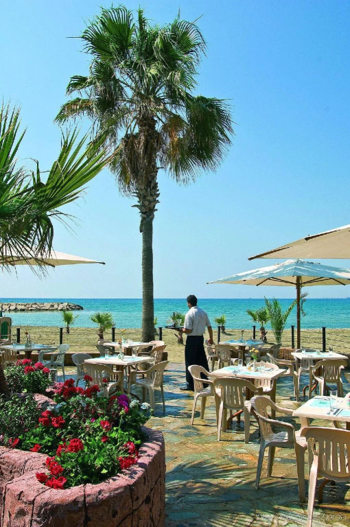 Lordos Beach Hotel & Spa