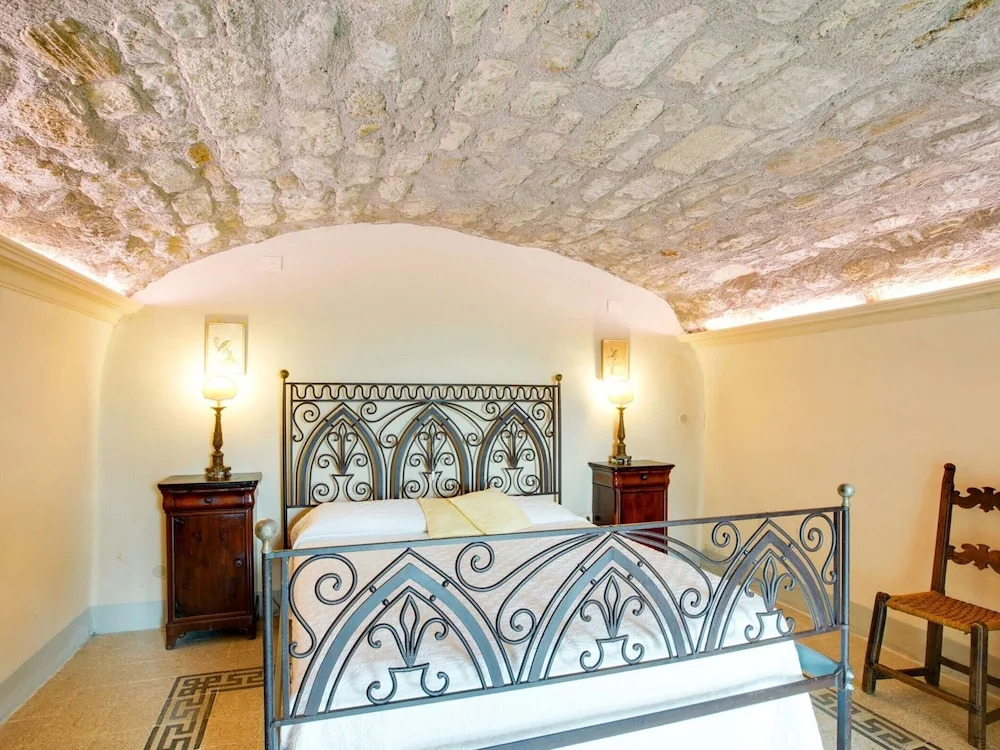 Spacious Villa in Sermugnano With Private Swimming Pool