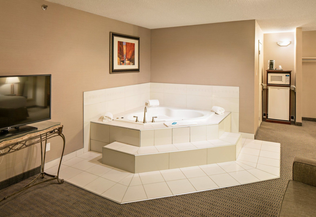 Holiday Inn Express Red Deer by IHG