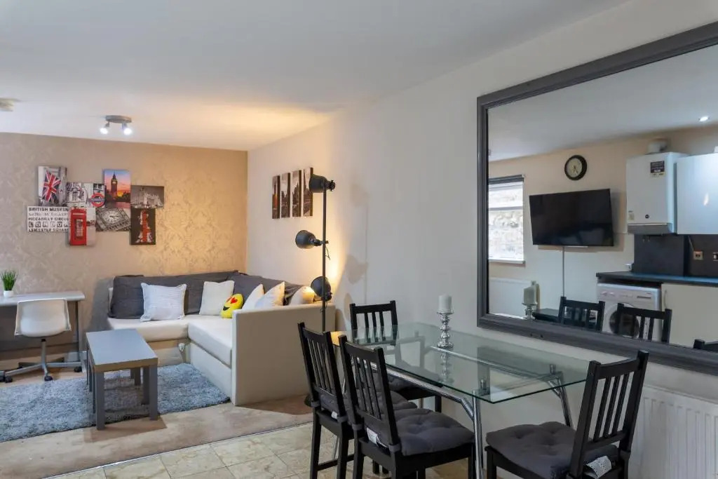 3 bedroom apartment newcastle city centre