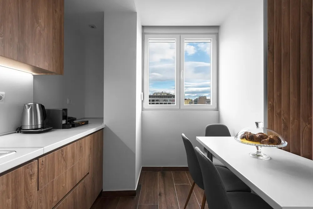 Ultima Suites, Nilie Hospitality MGMT