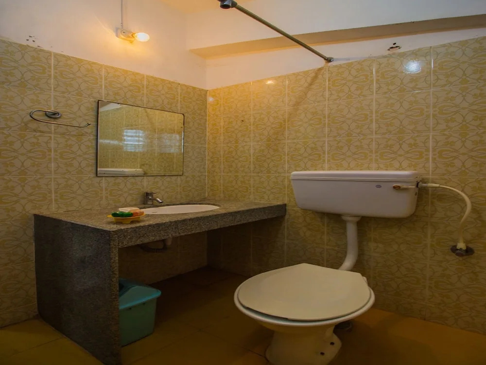 OYO 12902 Home Vibrant Stay Candolim