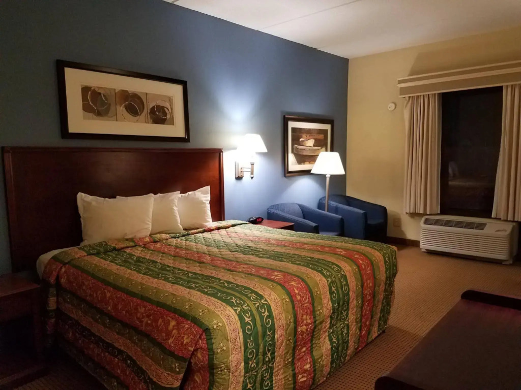 Motel 6-New Stanton, PA