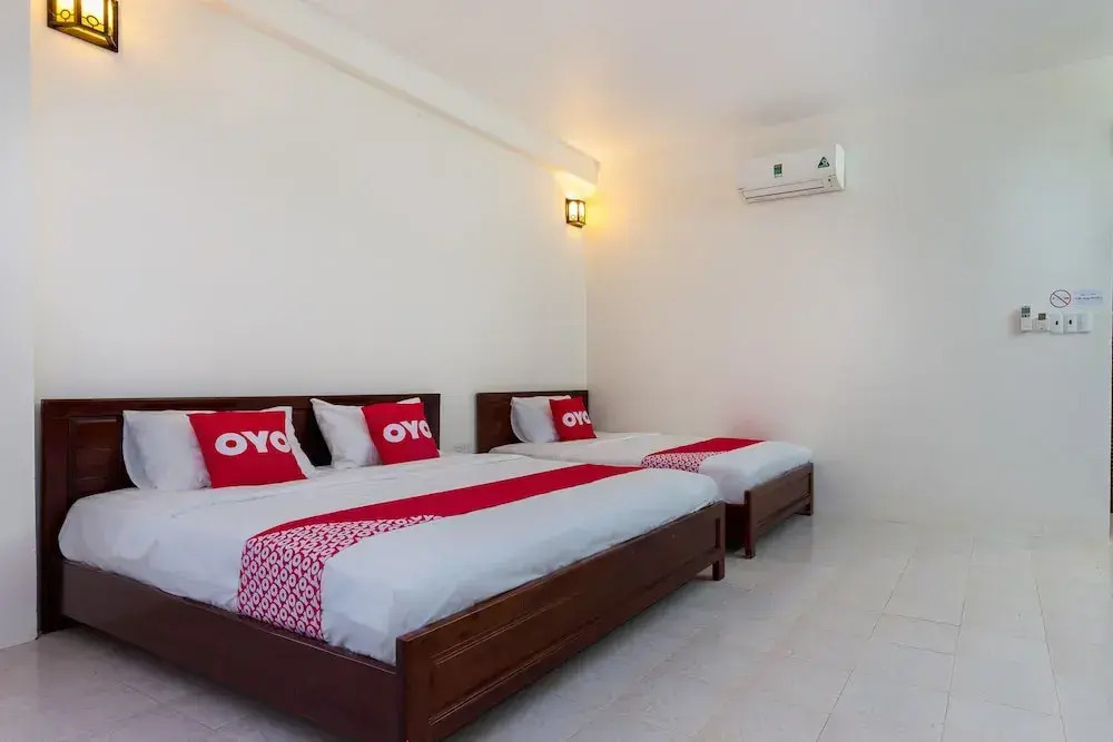 OYO 949 Sky Garden Resort