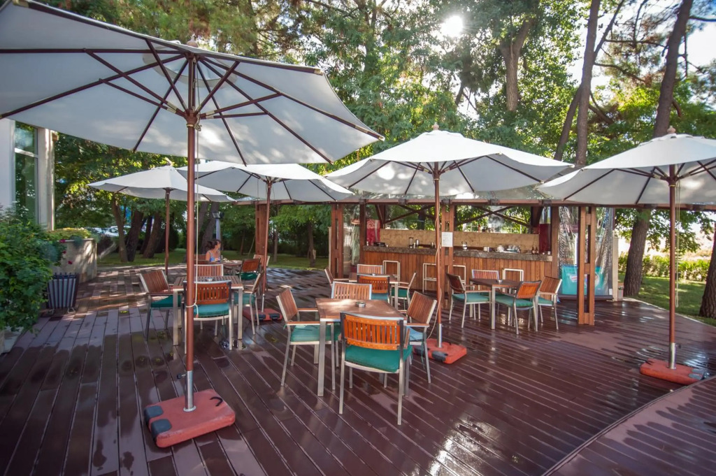 Jeravi Beach Hotel - All Inclusive