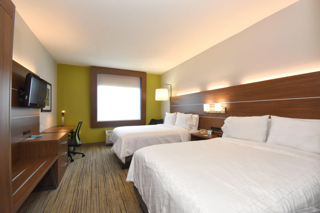 Holiday Inn Express & Suites Southern Pines-Pinehurst Area by IHG