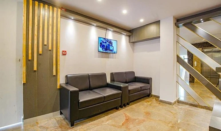 Fabhotel Aiyyangaar Inn