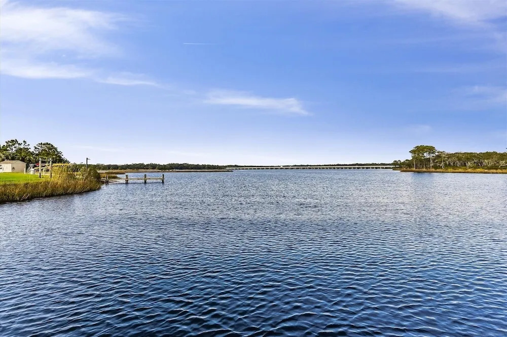 Pinnacle Port A502 - Updated 3 Bedroom . Free Fun! Boat Ramp Access! Condo by RedAwning
