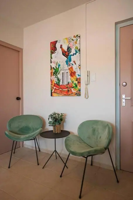 Lovely 2-bedroom apartment in Downtown, Otrobanda
