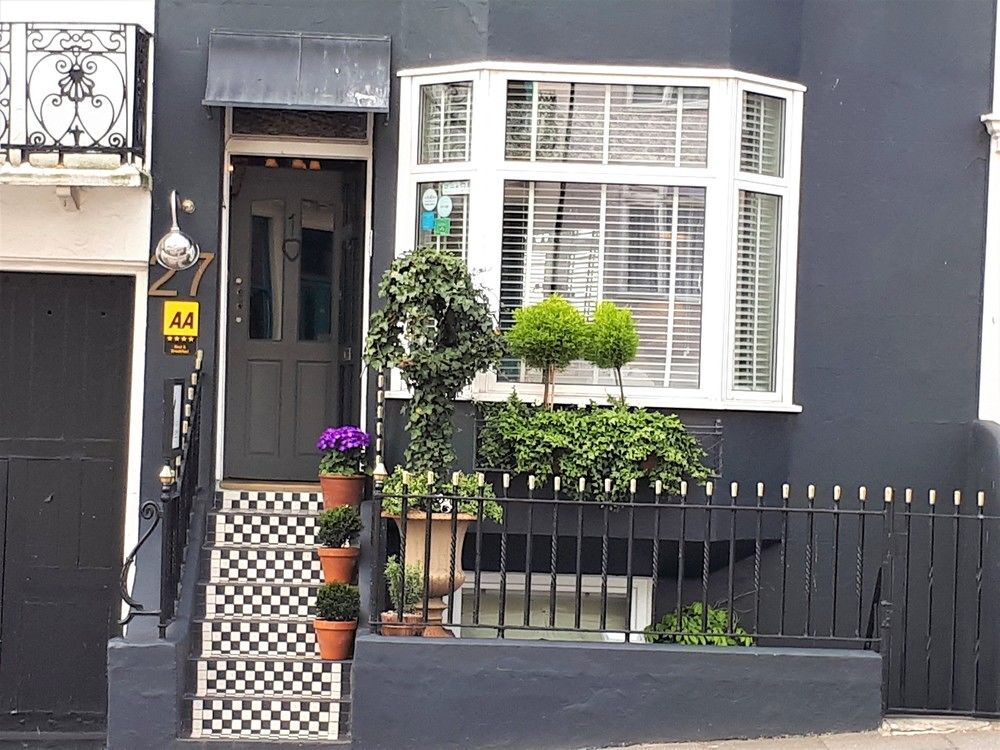 27 Brighton Guesthouse