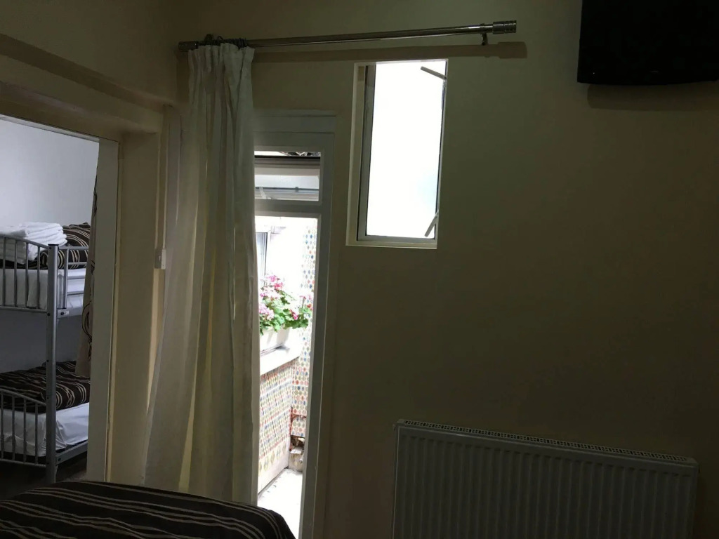 Surtees Hotel