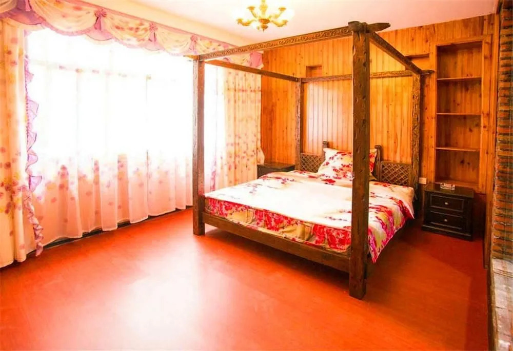 Golden Phoenix Hotel