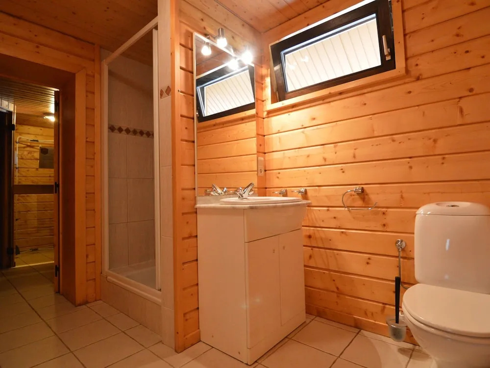 Comfortable Chalet in Ovifat near Ski Lift