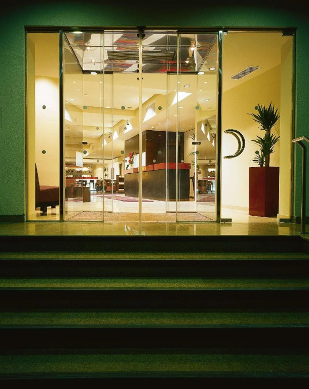 Peakture Hotel