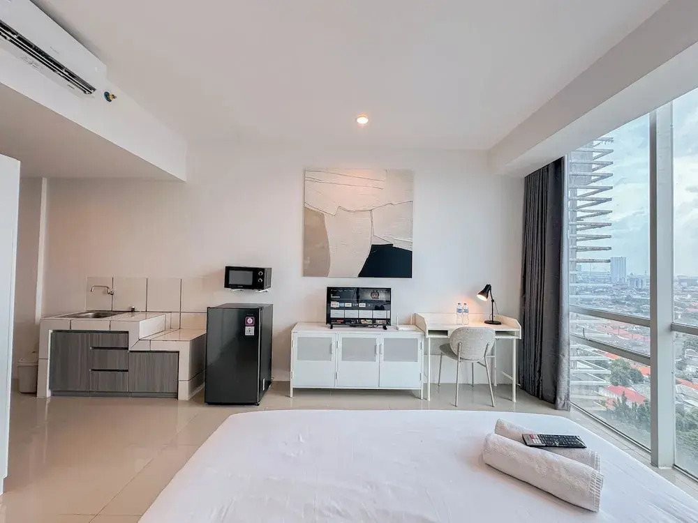 Minimalist Studio (No Kitchen) At The City Square Surabaya Apartment