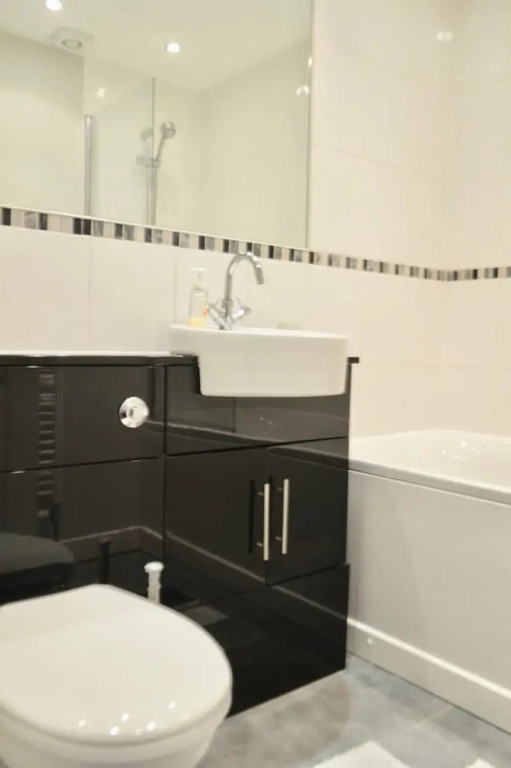 Modern 1 Bedroom Flat