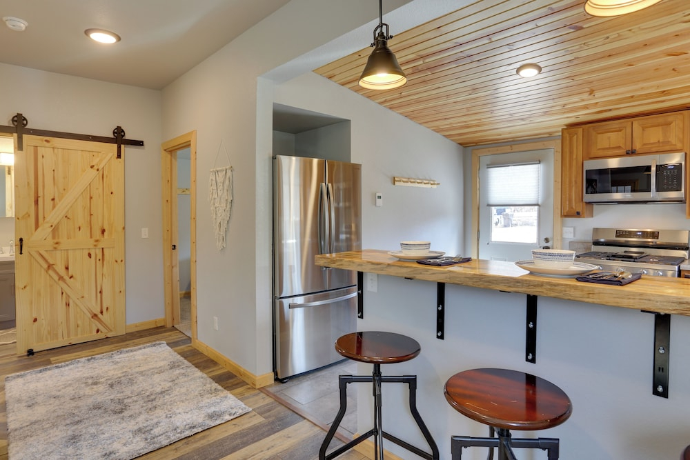 Cozy Spearfish Cottage < 1 Mi to Hiking Trail