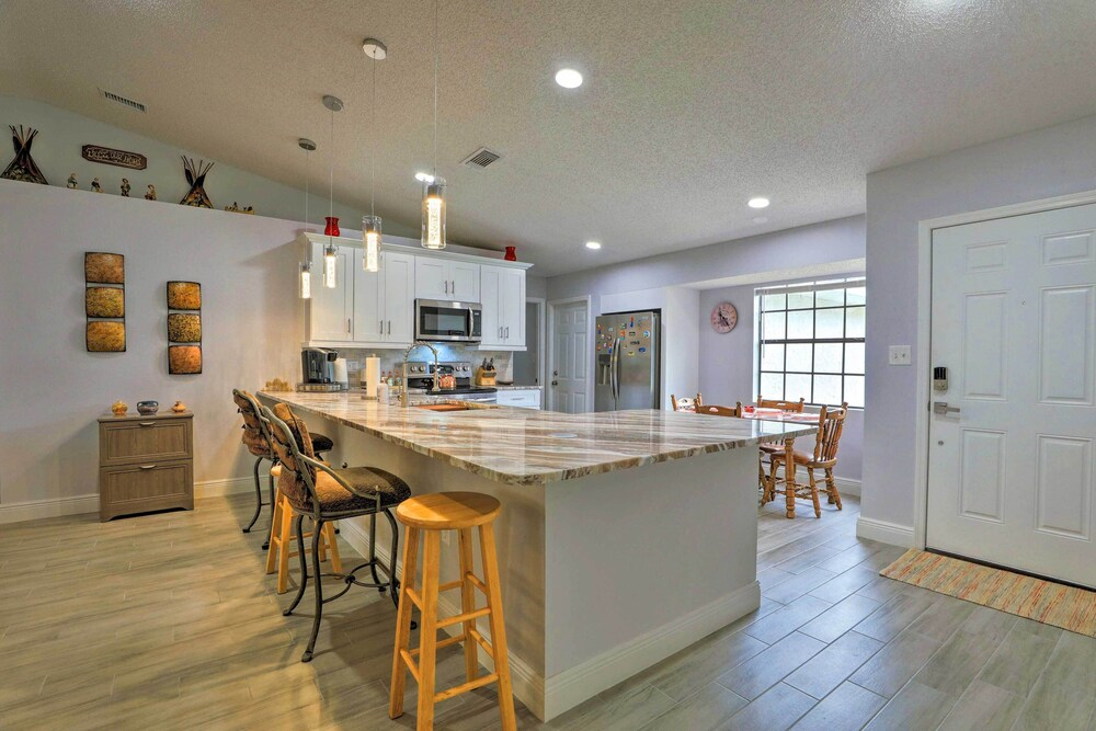 Updated Tavares Retreat < 1 Mile to Boat Ramp