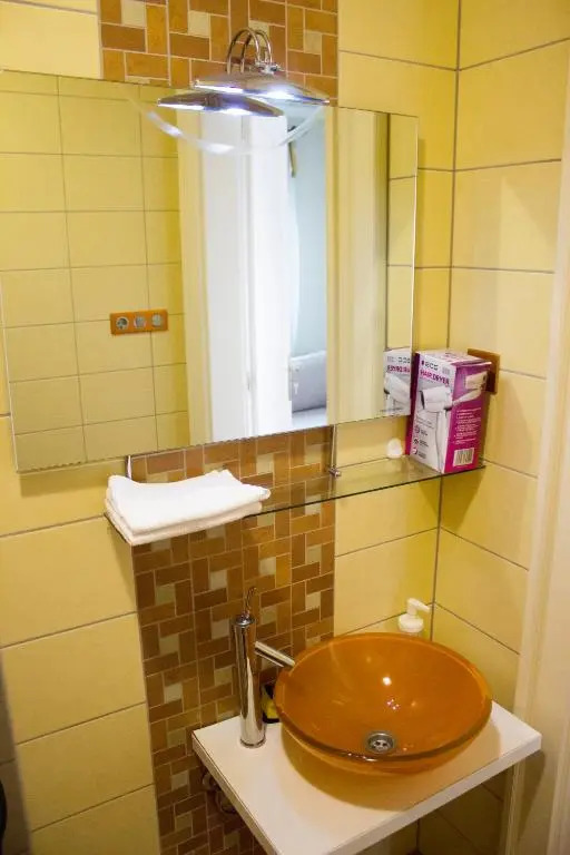 Makotel Apartmanház