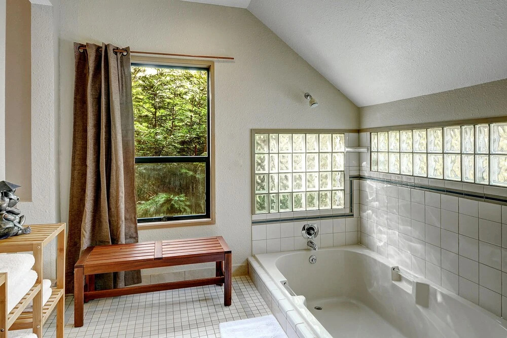 Madison Park Manor - Three Bedroom Home