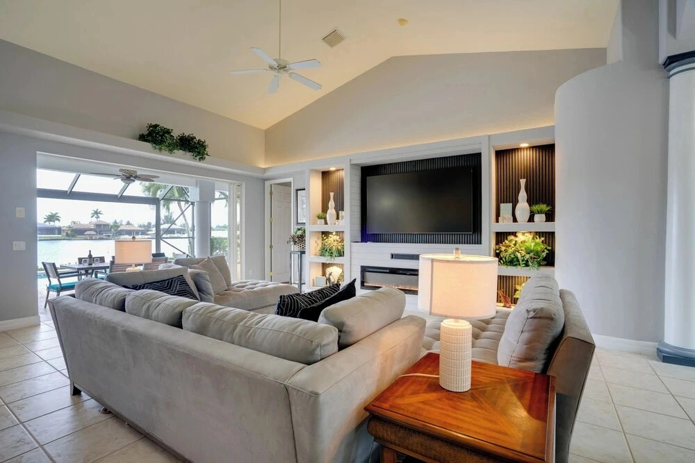 Cape Coral Lakefront Living! Home w/ Pool, Lanai
