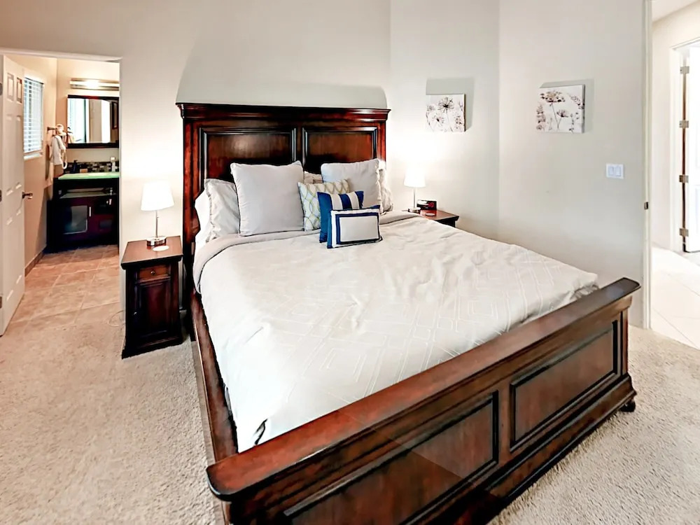77545 Robin Road House 5 Bedrooms 5.5 Bathrooms Home