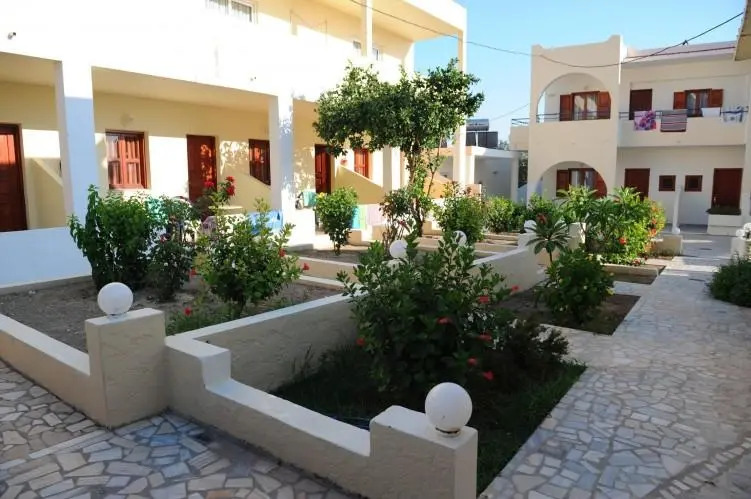 Chrysanthi Studios & Apartments