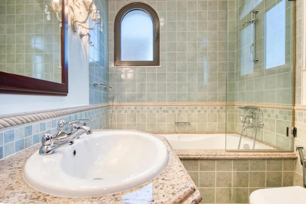 Maison Privee - Glamourous Beachfront Villa on The Palm w/ Pool