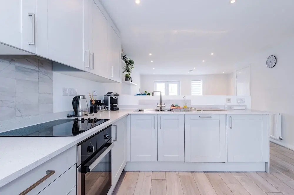 Luxury 2br in Salford, Slps 6, Wifi, Parking & ps5