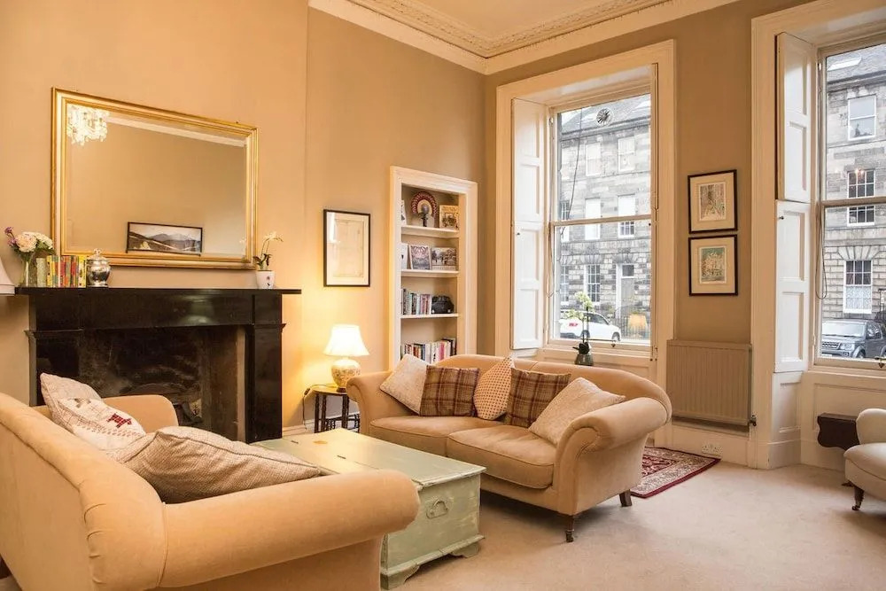 JOIVY Stylish Heart of Edinburgh Gem