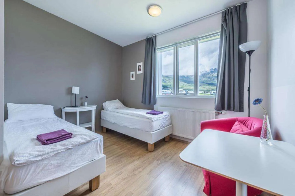 Stöð Guesthouse and apartments