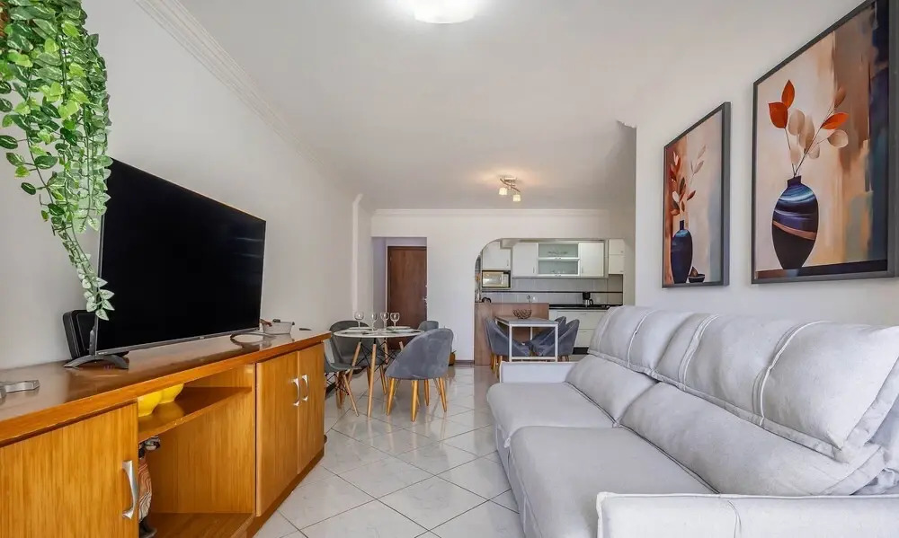 Apartments 100m From the Beach in BC - ERM