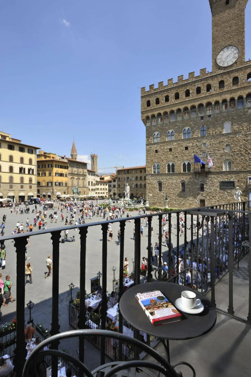 Art and Luxury Apartments