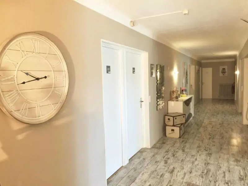 Logis Hotel Le Clement V
