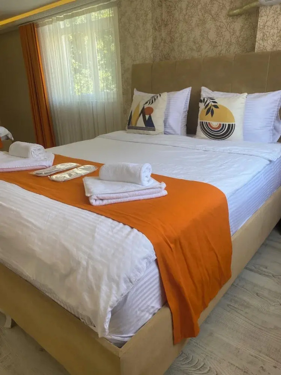 Aura Hotel