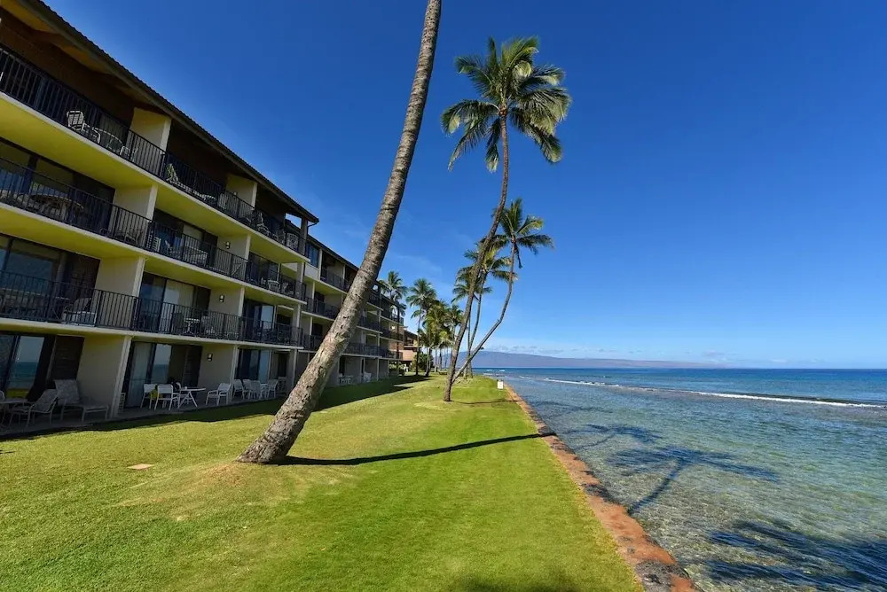 Papakea #a109 1 Bedroom Condo by RedAwning