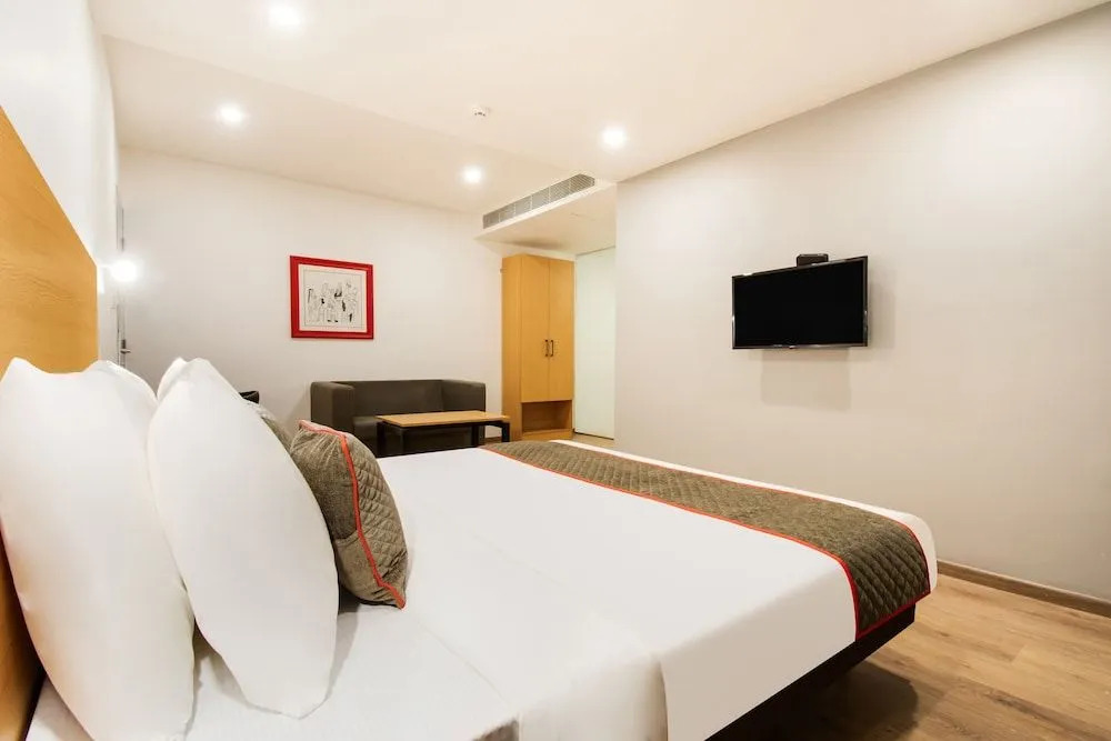 OYO Townhouse 228 Hotel Alana