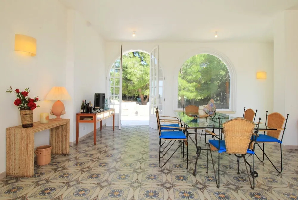 Villa Perla Bianca by LoveSud
