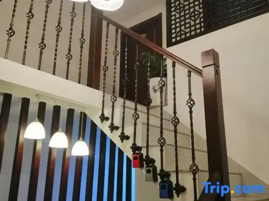 Qingdao Eastern Hostel