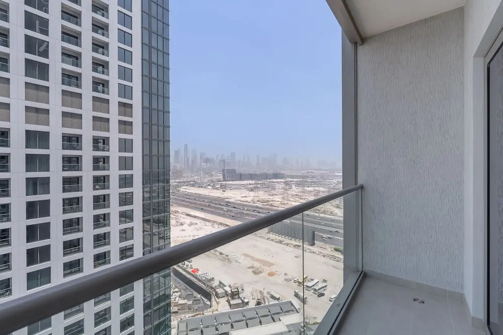 Chic 2 bed Apartment in Sobha Creek Vistas