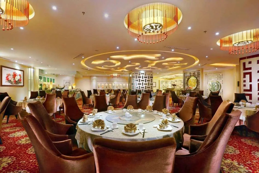 Grand City Hall Hotel & Serviced Residences