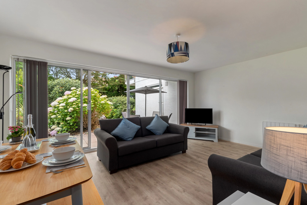 14 Coedrath Park