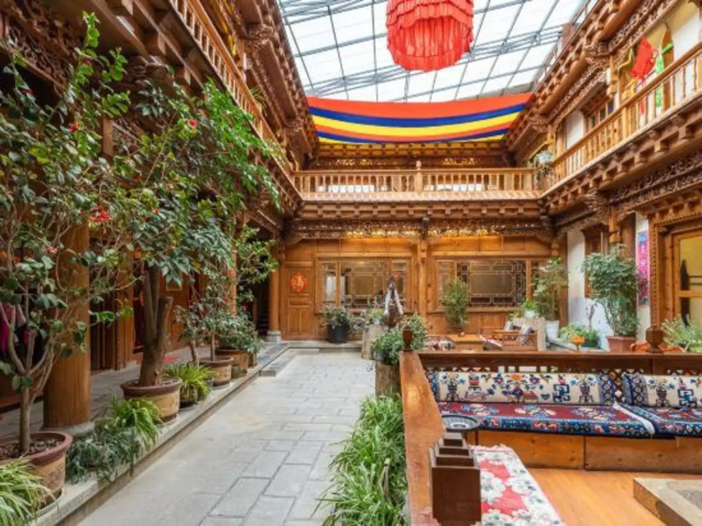 Shangri la Le Fu Ge Dan Inn (dukezong ancient city store)