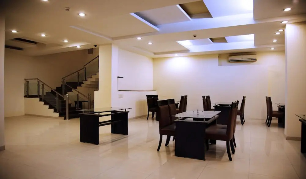 FabHotel Phase 3 DLF Corporate Park
