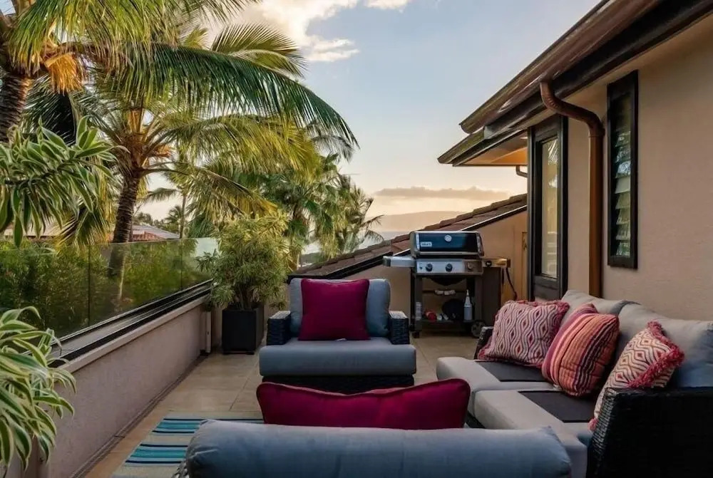 Makena Surf, #g-301-302 4 Bedroom Condo by RedAwning