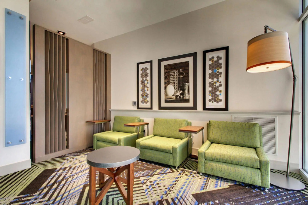 Holiday Inn Express & Suites Charleston NE Mt Pleasant US17 by IHG